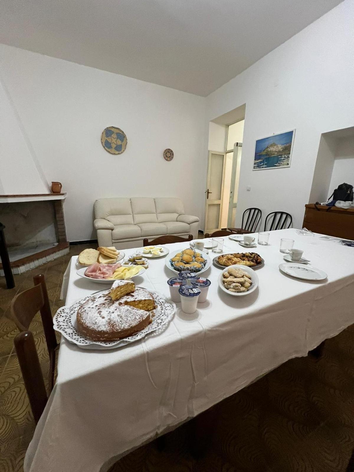 B&B Via Dei Mille Castelsardo Eksteriør billede