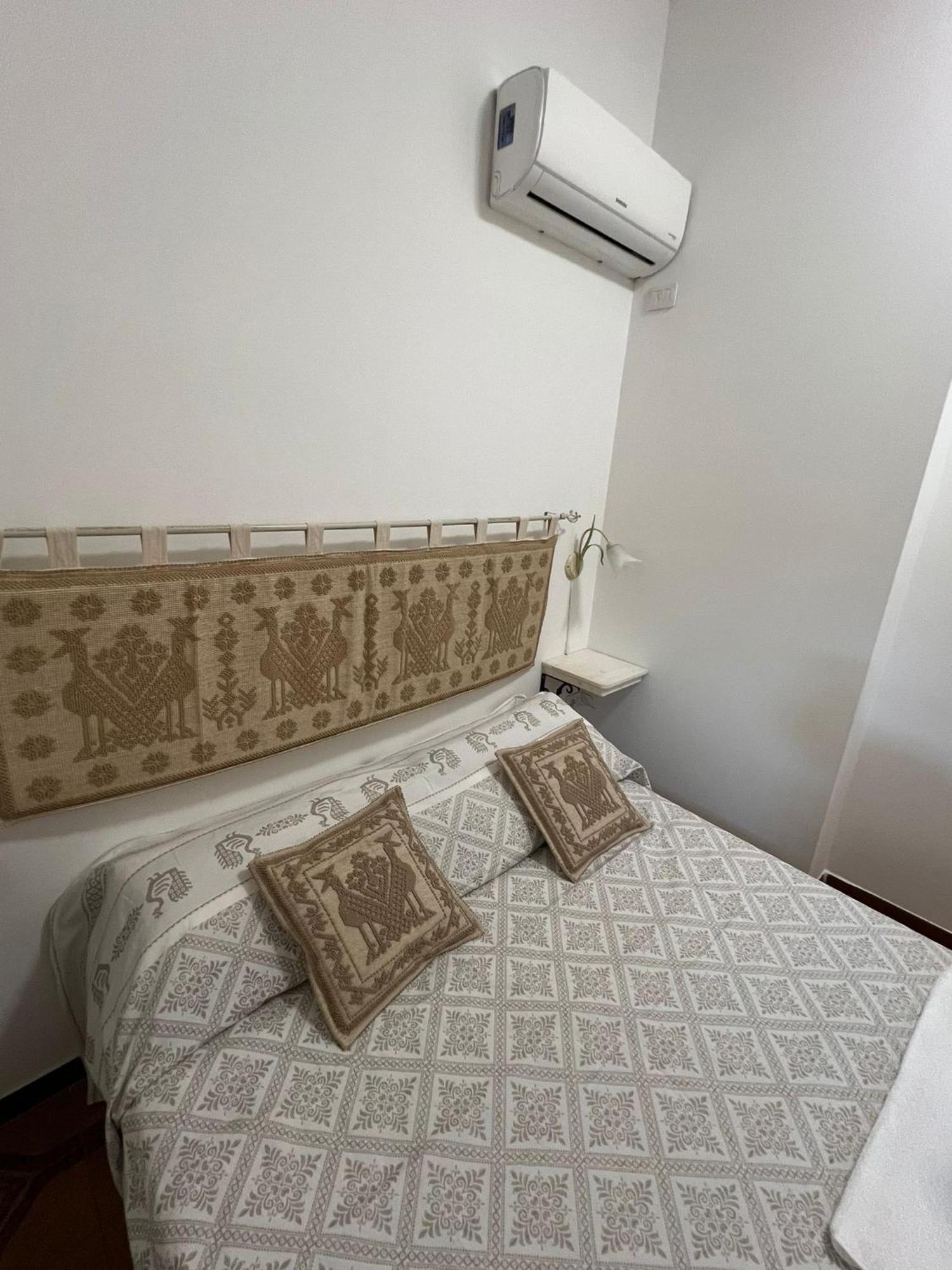 B&B Via Dei Mille Castelsardo Eksteriør billede