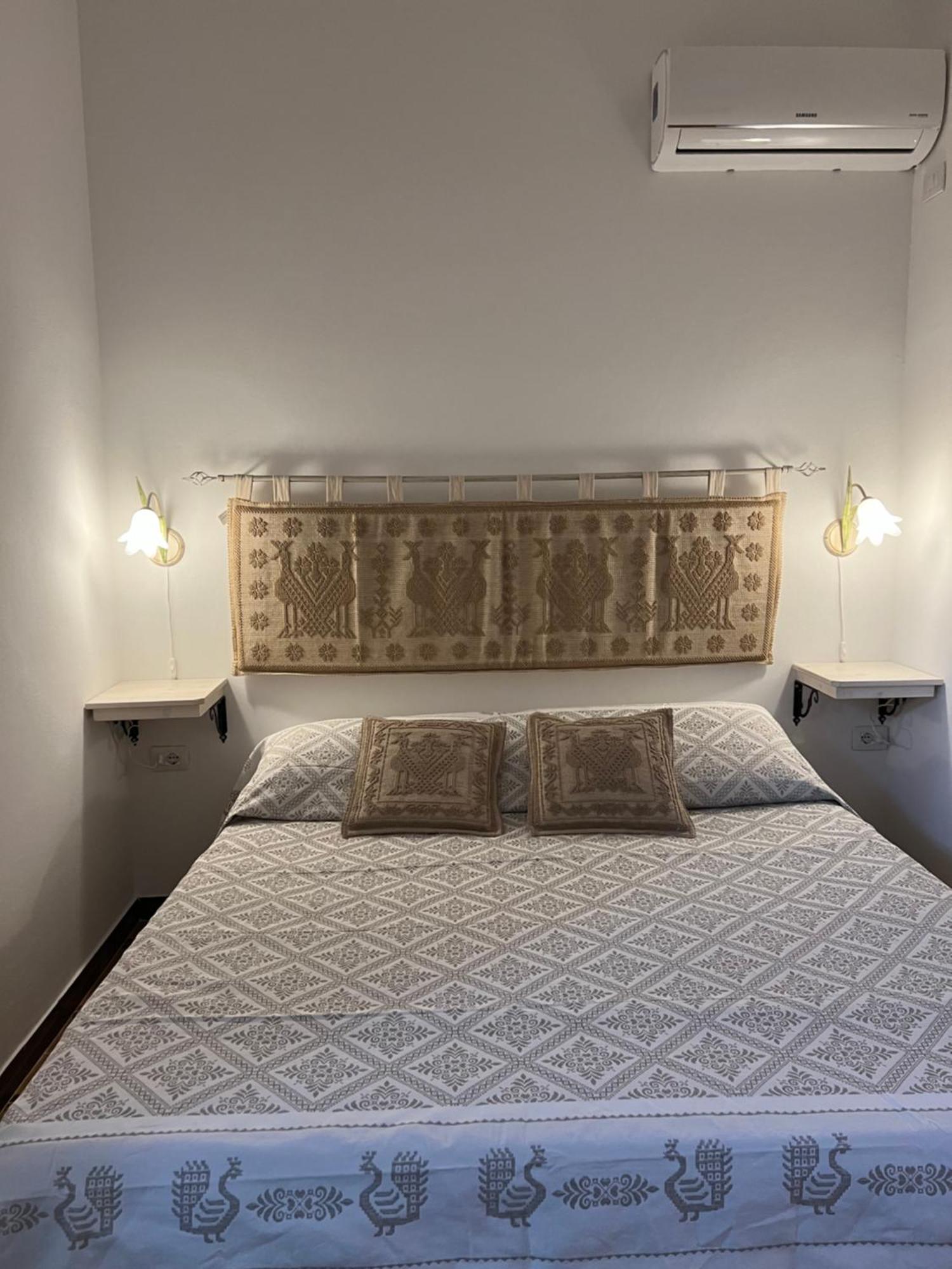 B&B Via Dei Mille Castelsardo Eksteriør billede
