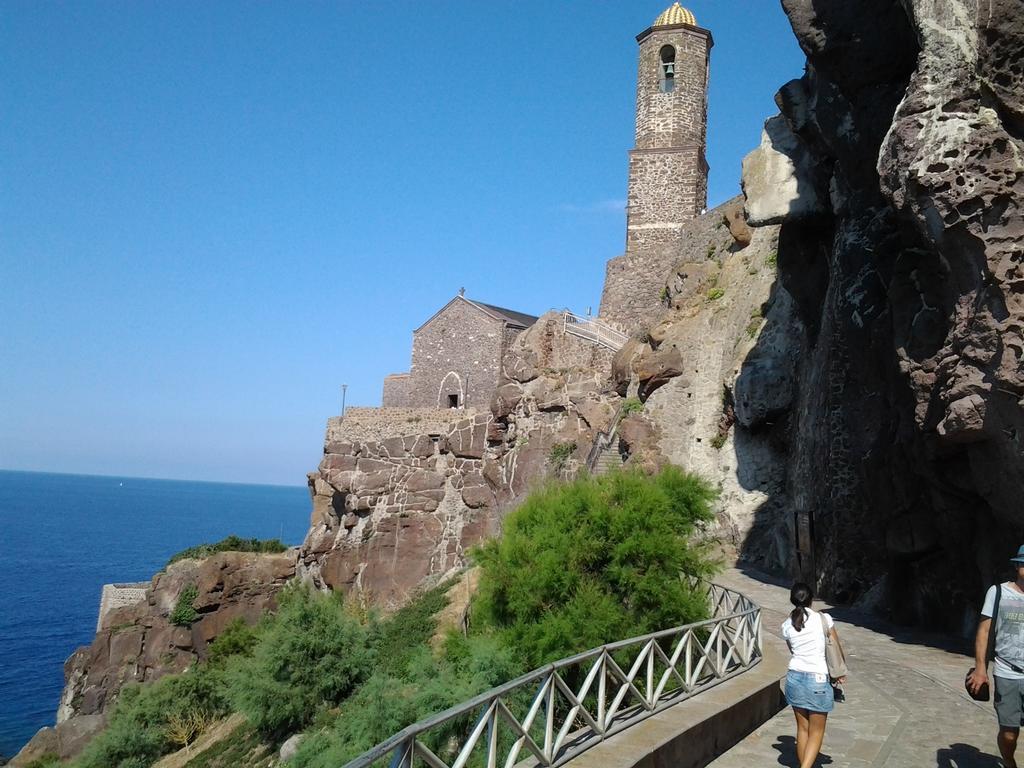 B&B Via Dei Mille Castelsardo Eksteriør billede