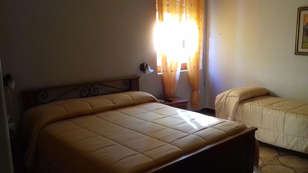 B&B Via Dei Mille Castelsardo Eksteriør billede